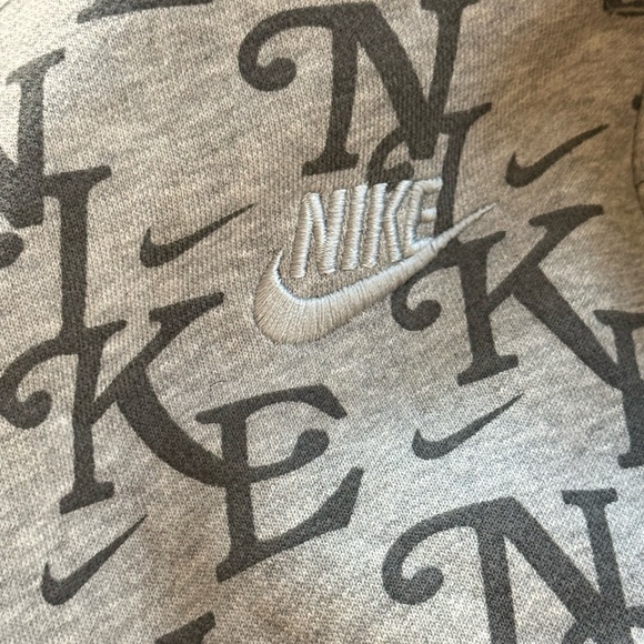 Nike BB LA Monogram Club Fleece Joggers - Picture 11 of 13